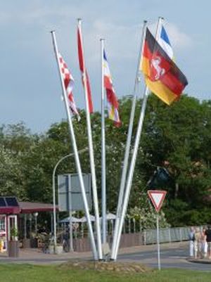 Nationalfahnen In Dorum Neufeld