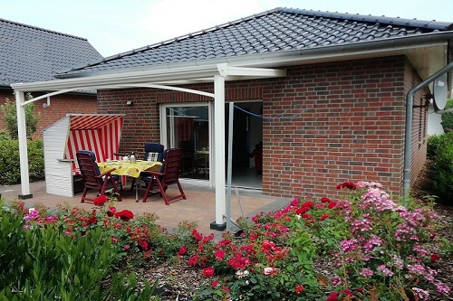 Rosenferienhaus Terrasse